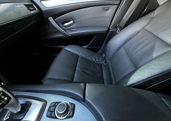 BMW Seria 5 cena 26900 przebieg: 233830, rok produkcji 2008 z Szczecin małe 781